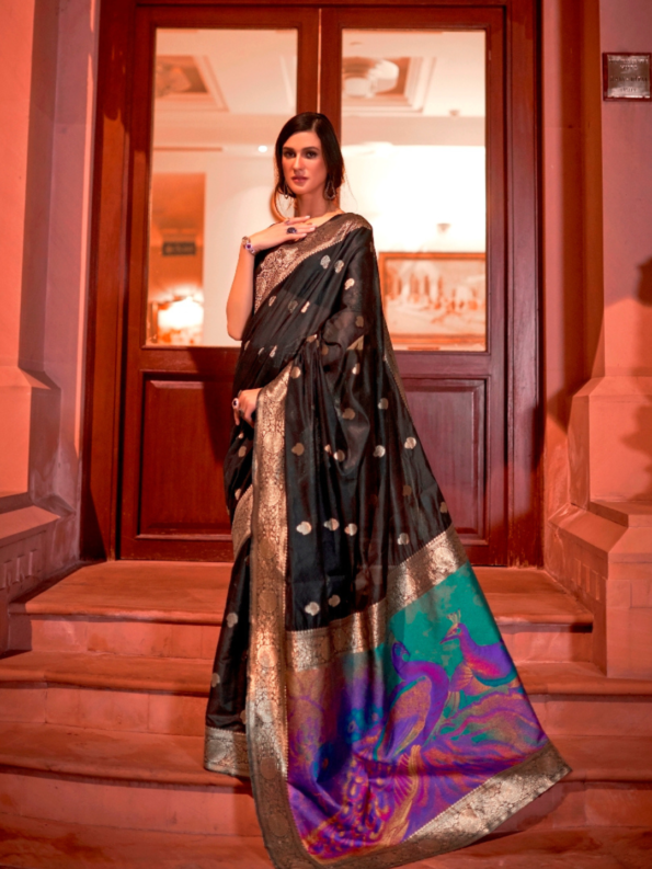 Banarasi saree